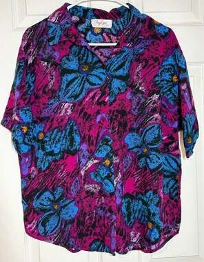 Amy Lynn of California Vintage Abstract Floral Short Sleeve Blouse